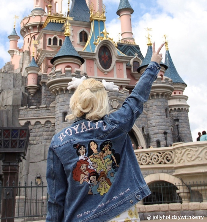 Jolly Holiday with Kerry Jolly Holiday with Kerry